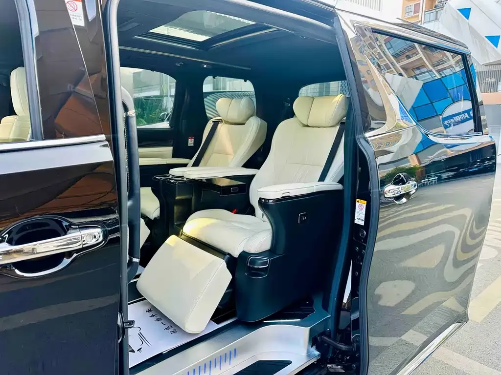 Lexus LM 2022 из CN, фото 7