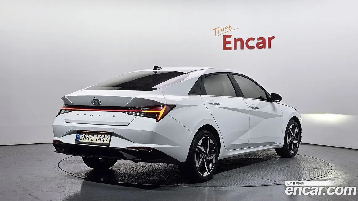 Hyundai AVANTE 2023 из KR, фото 2