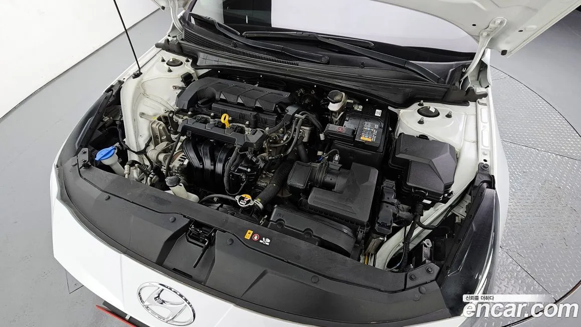 Hyundai AVANTE 2023 из KR, фото 6