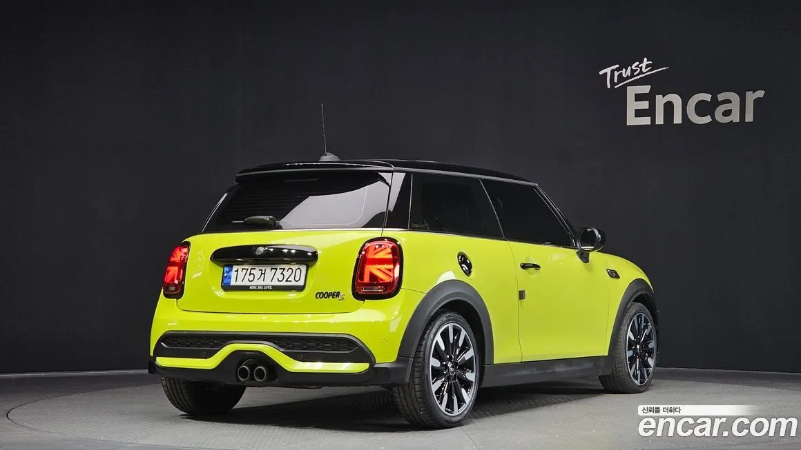 Mini Cooper 2023 из KR, фото 2