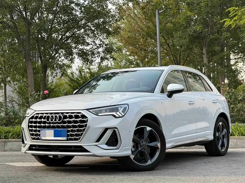 Audi Q3 2024 из CN, фото 1