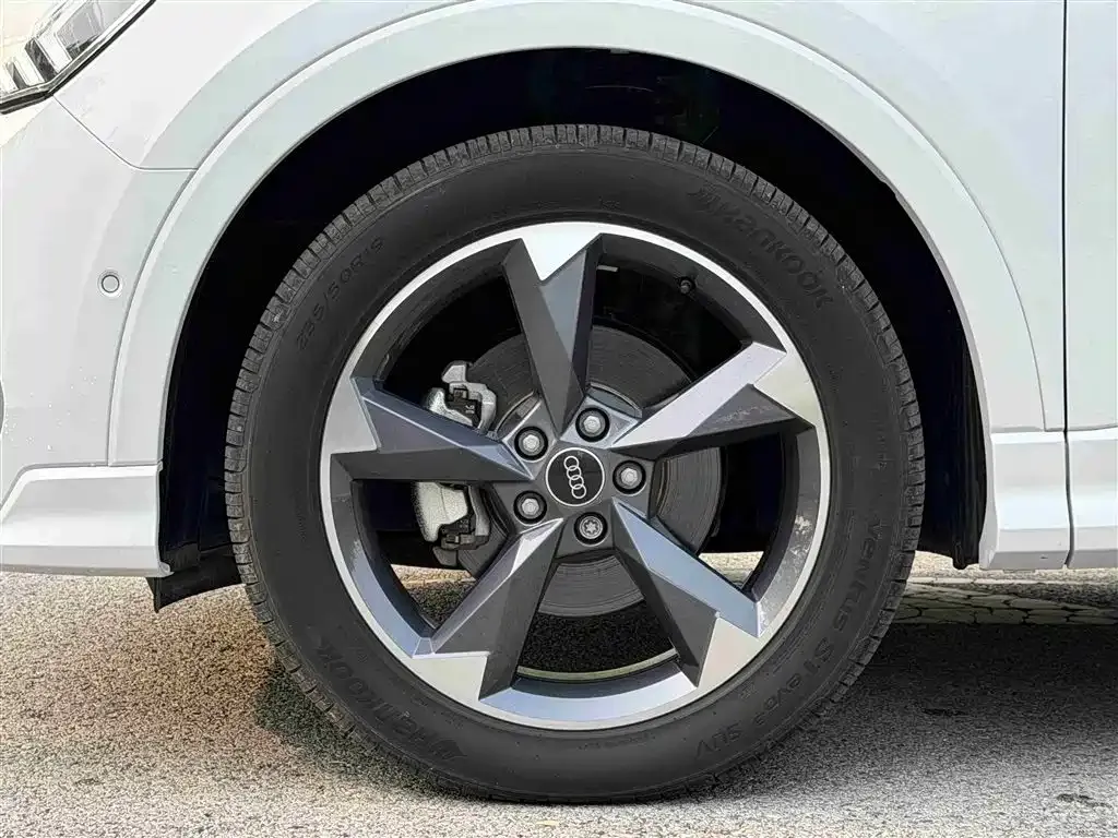 Audi Q3 2024 из CN, фото 10