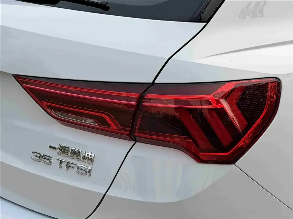 Audi Q3 2024 из CN, фото 5