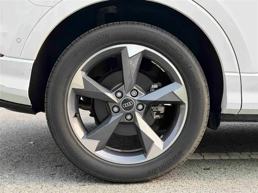 Audi Q3 2024 из CN, фото 6