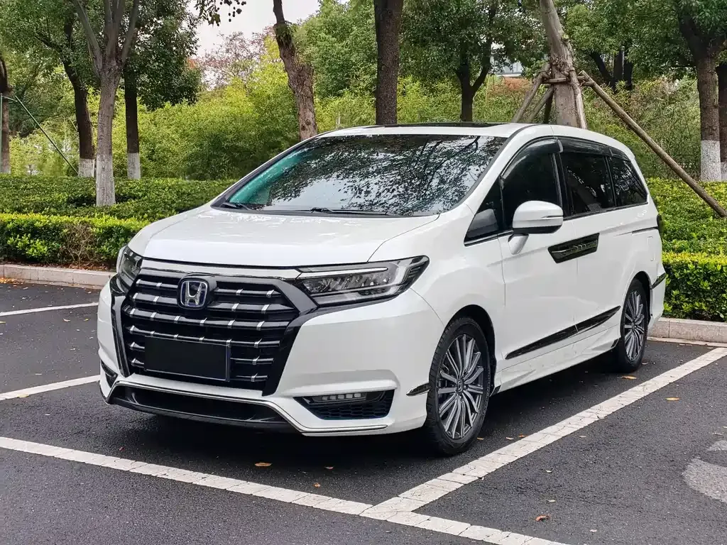 Honda Elysion 2023 из CN, фото 1
