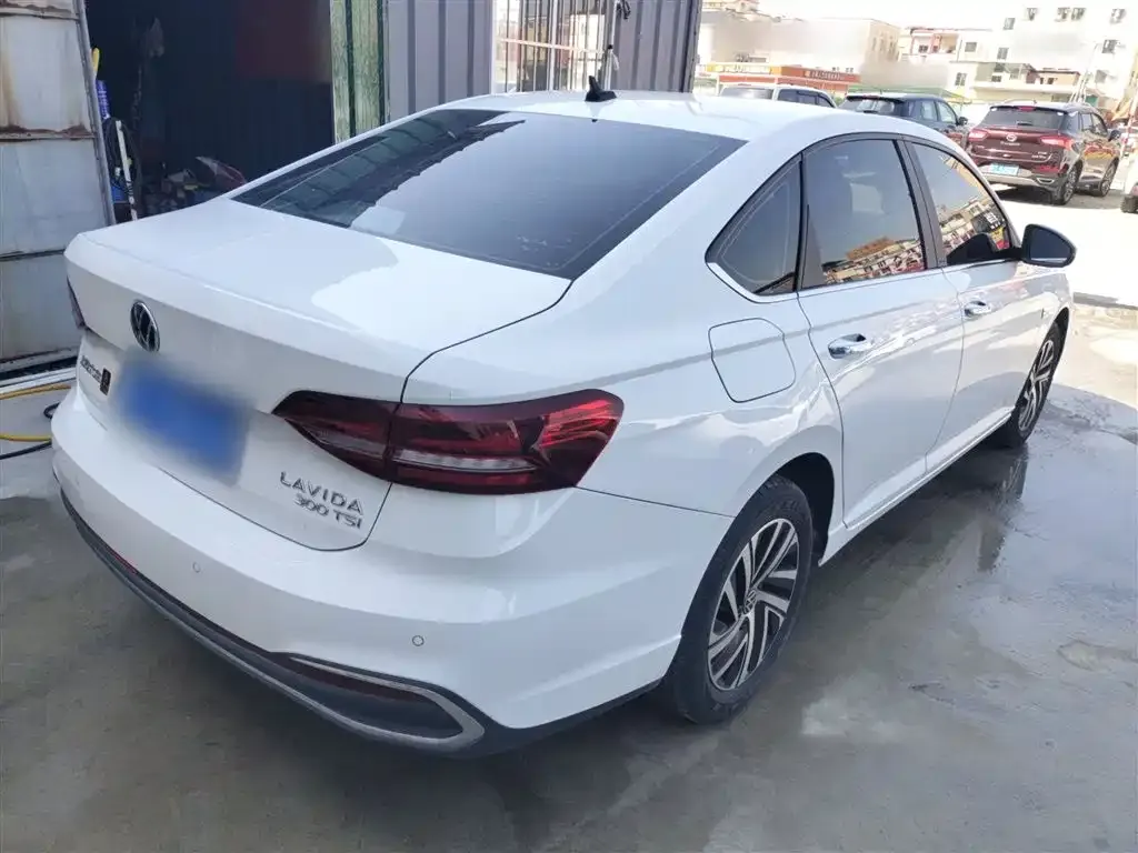 Volkswagen Lavida 2023 из CN, фото 7