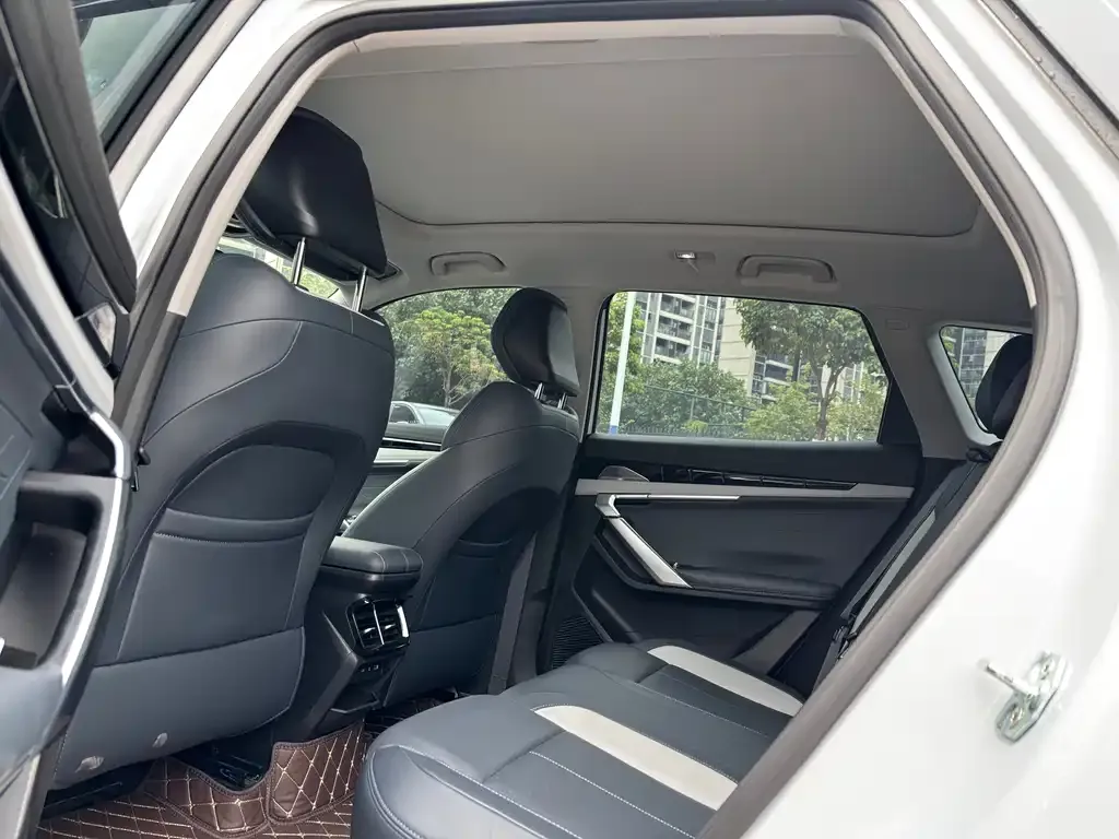 Geely Boyue L 2024 из CN, фото 5