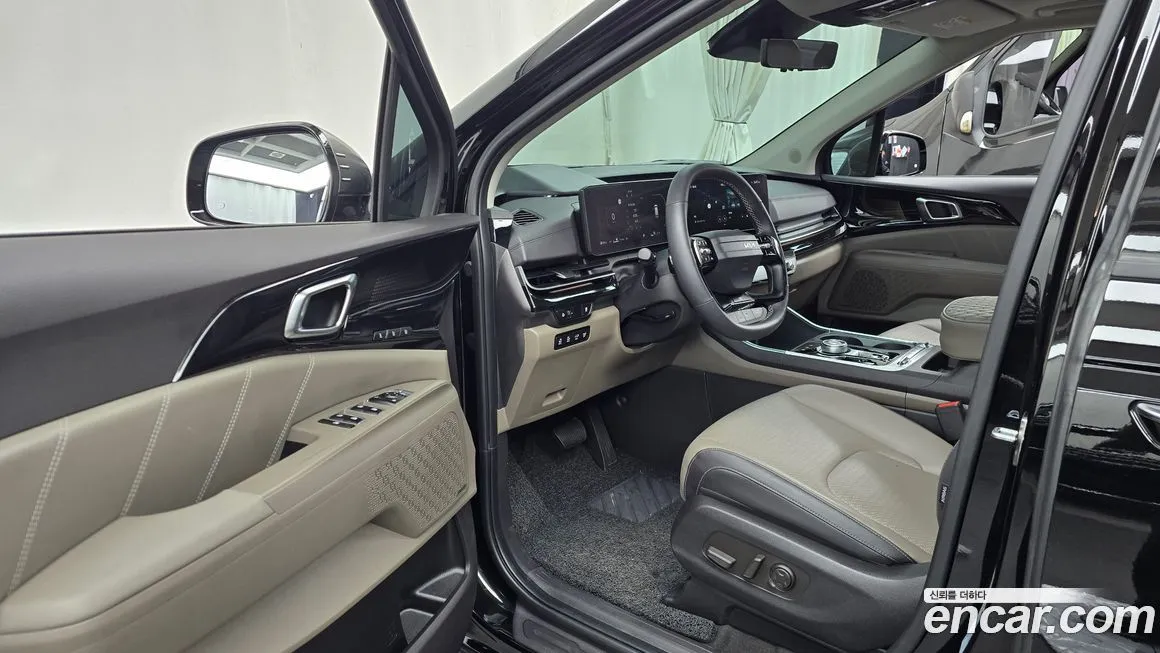 Kia Carnival — фото 10