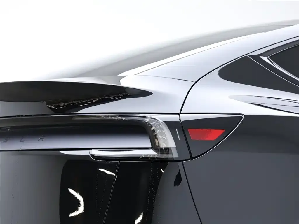Tesla Model Y 2025 из CN, фото 7
