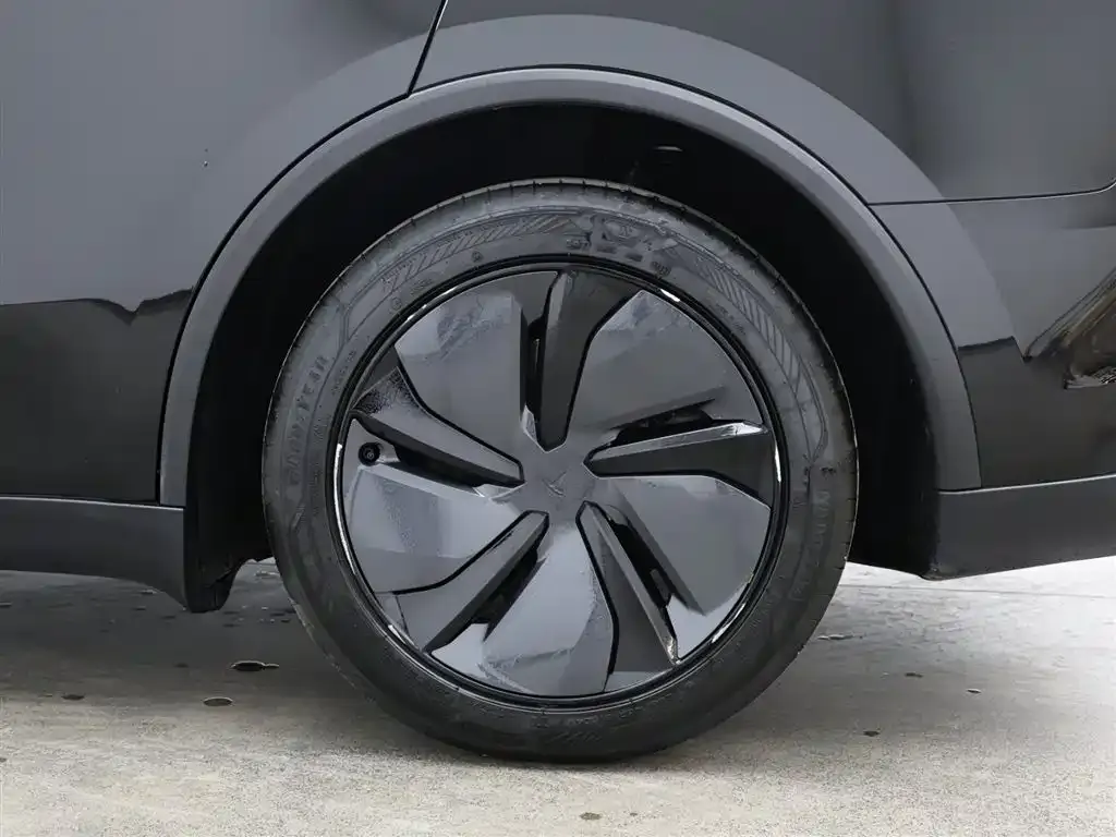 Tesla Model Y 2025 из CN, фото 9