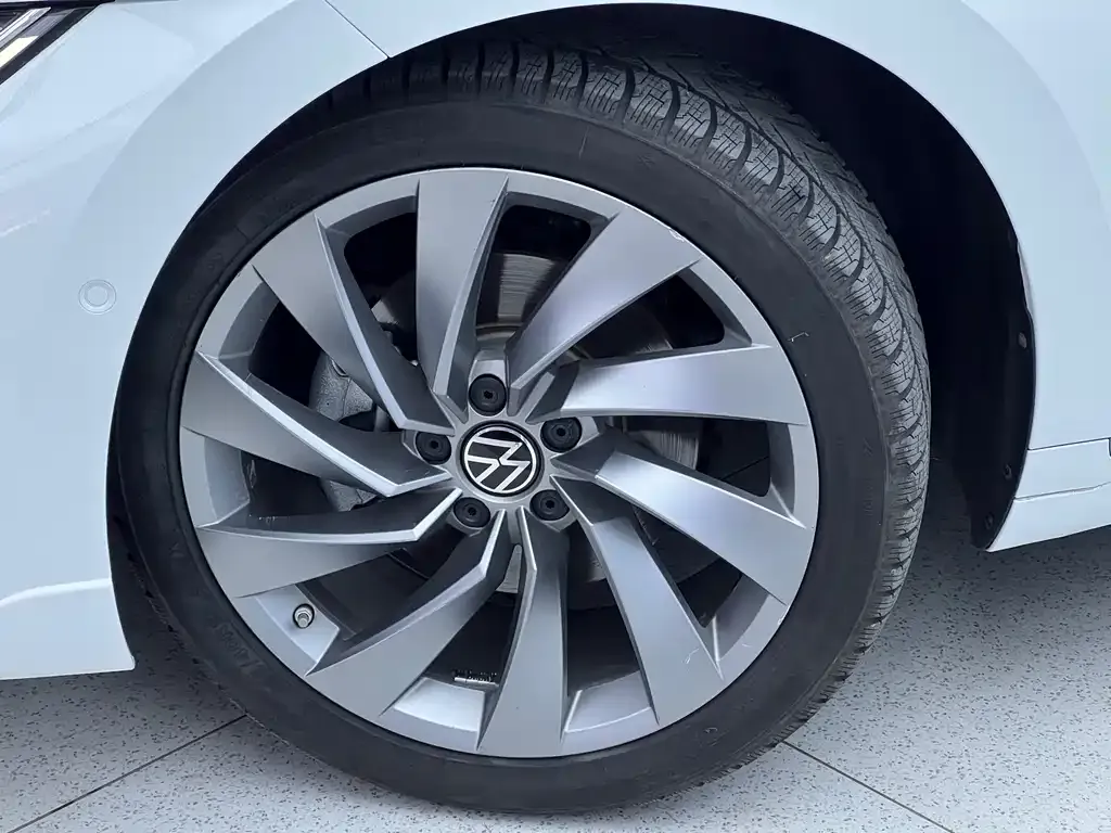 Volkswagen CC 2023 из CN, фото 7