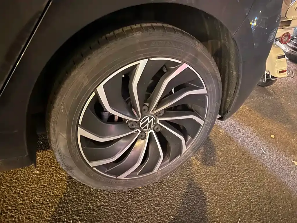Volkswagen Golf 2022 из CN, фото 2