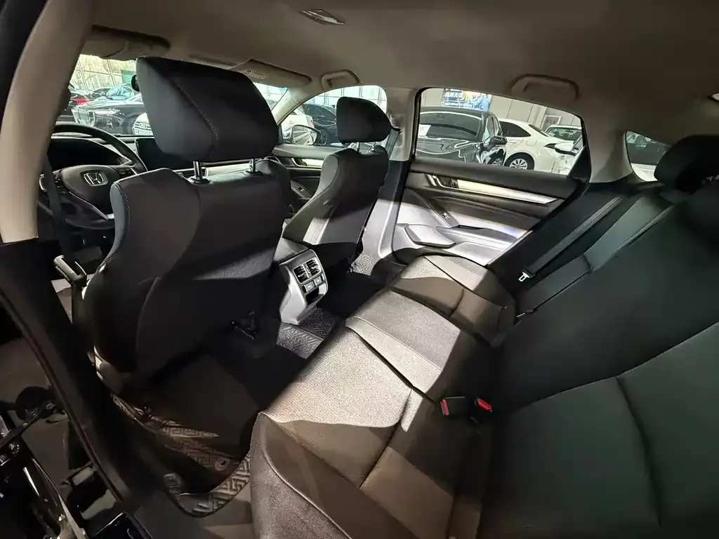 Honda Accord 2022 из CN, фото 8