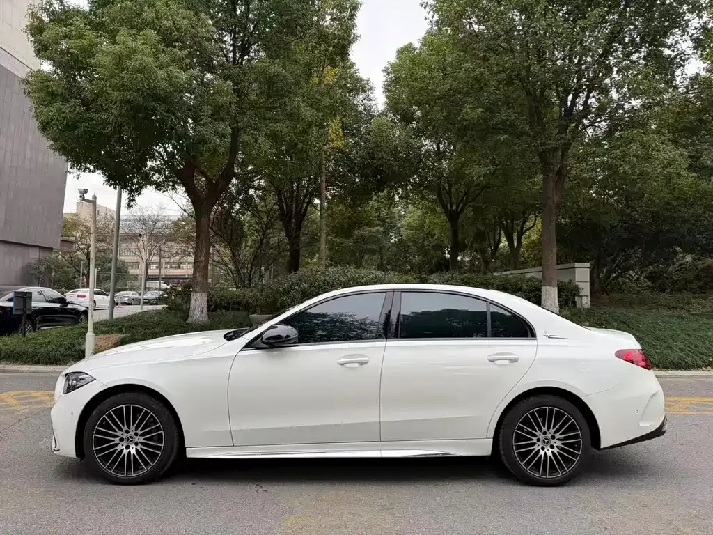 Mercedes-Benz C-Class 2024 из CN, фото 3