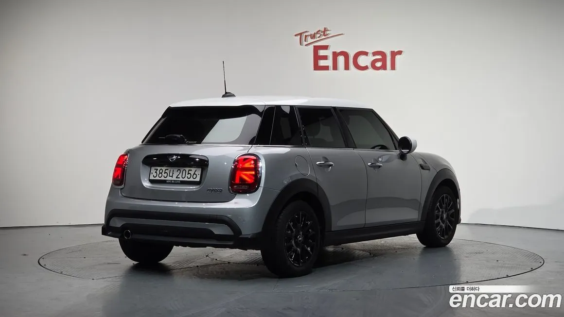 Mini Cooper 2024 из KR, фото 2