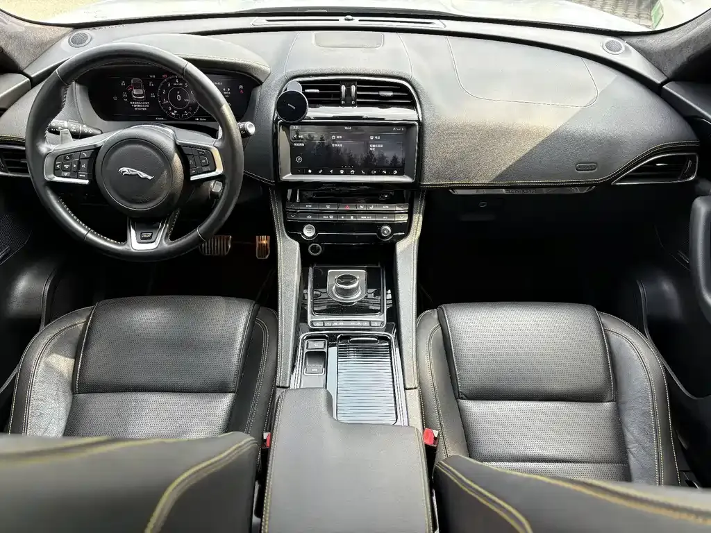 Jaguar F-PACE 2021 из CN, фото 4