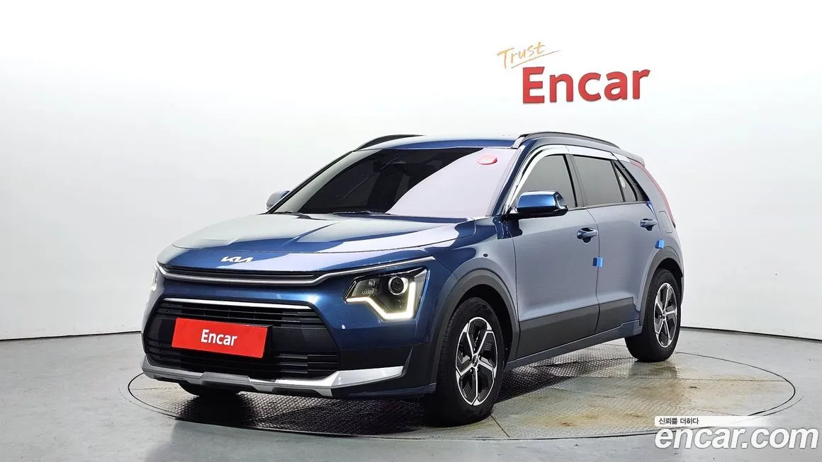 Kia Niro — фото 1