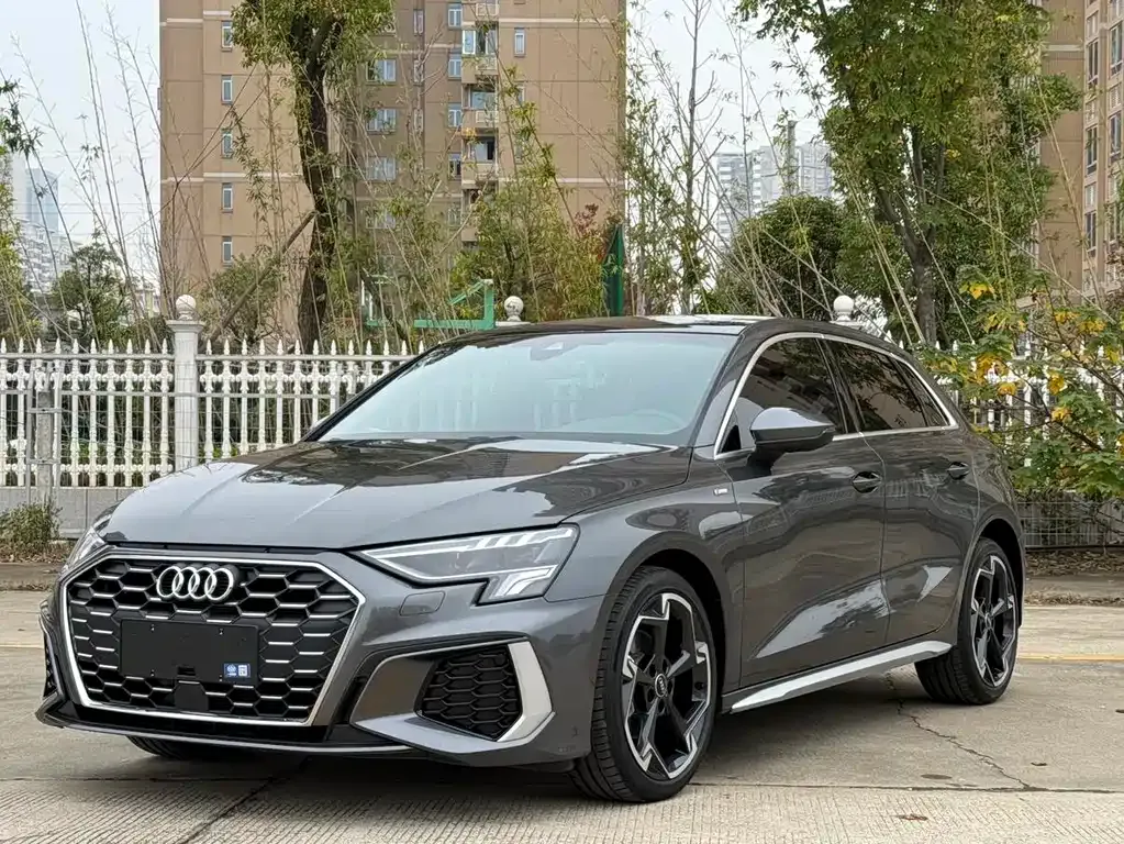 Audi A3 2022 из CN, фото 1