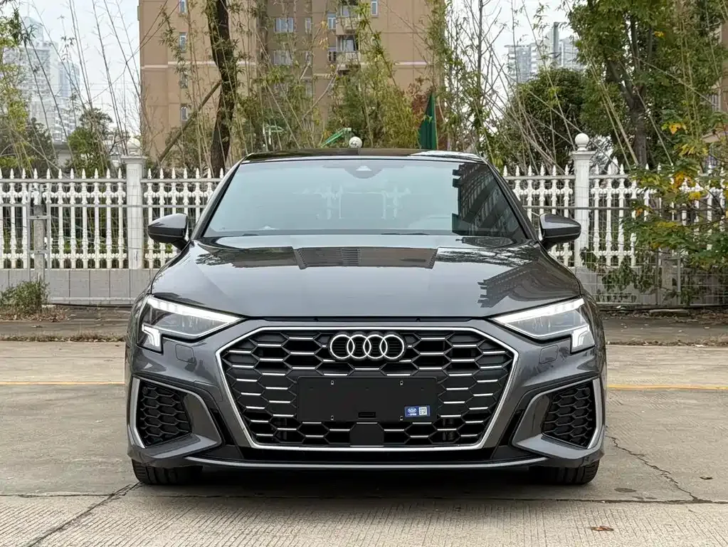 Audi A3 2022 из CN, фото 2