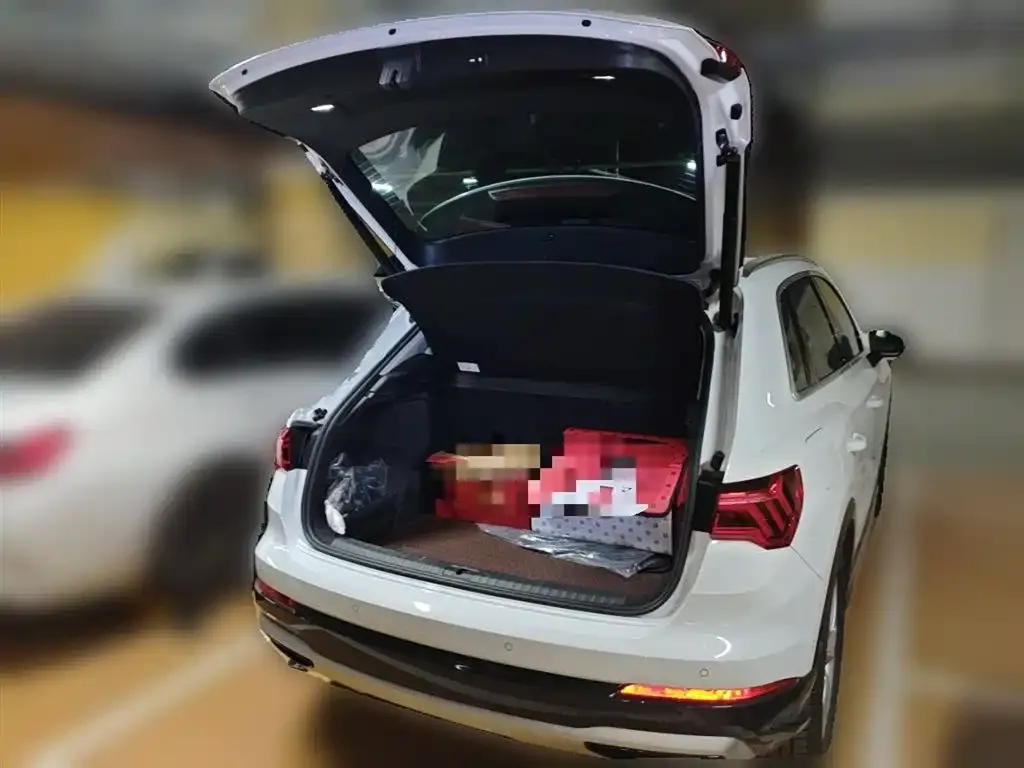 Audi Q3 2023 из CN, фото 10