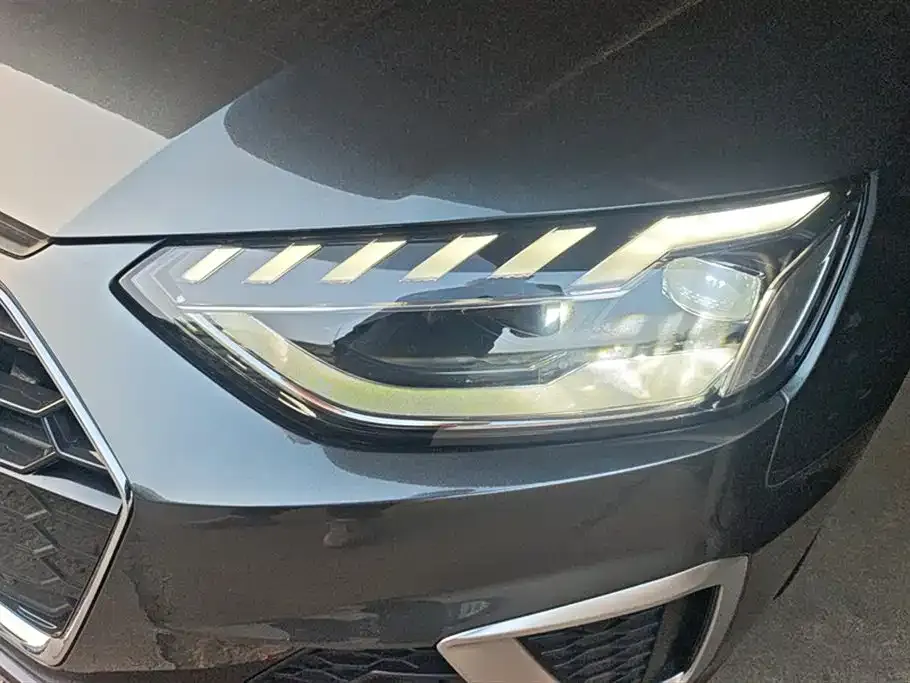Audi A4L 2024 из CN, фото 5