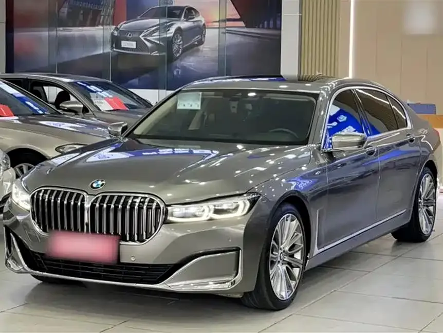 BMW 7 Series 2021 из CN, фото 1