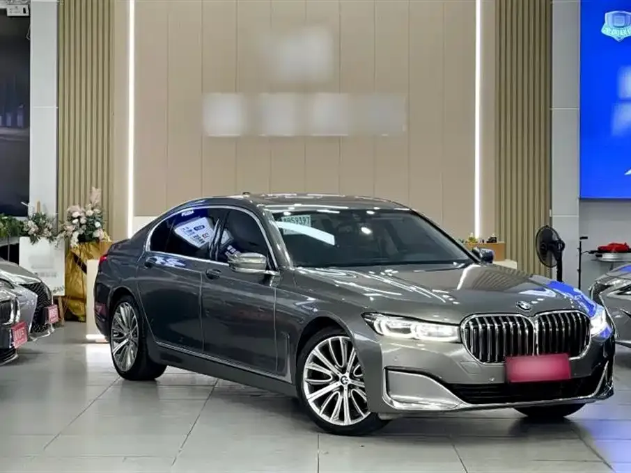BMW 7 Series 2021 из CN, фото 10