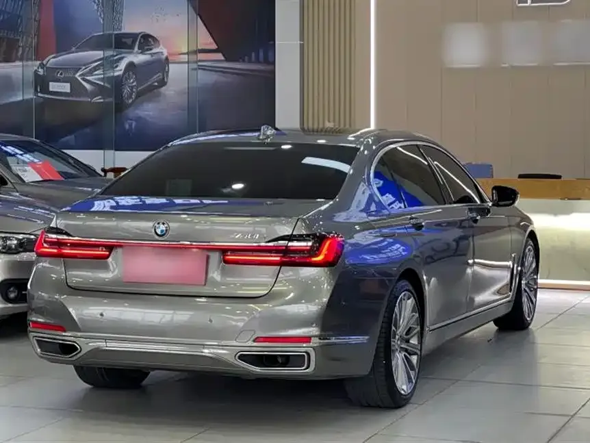 BMW 7 Series 2021 из CN, фото 9