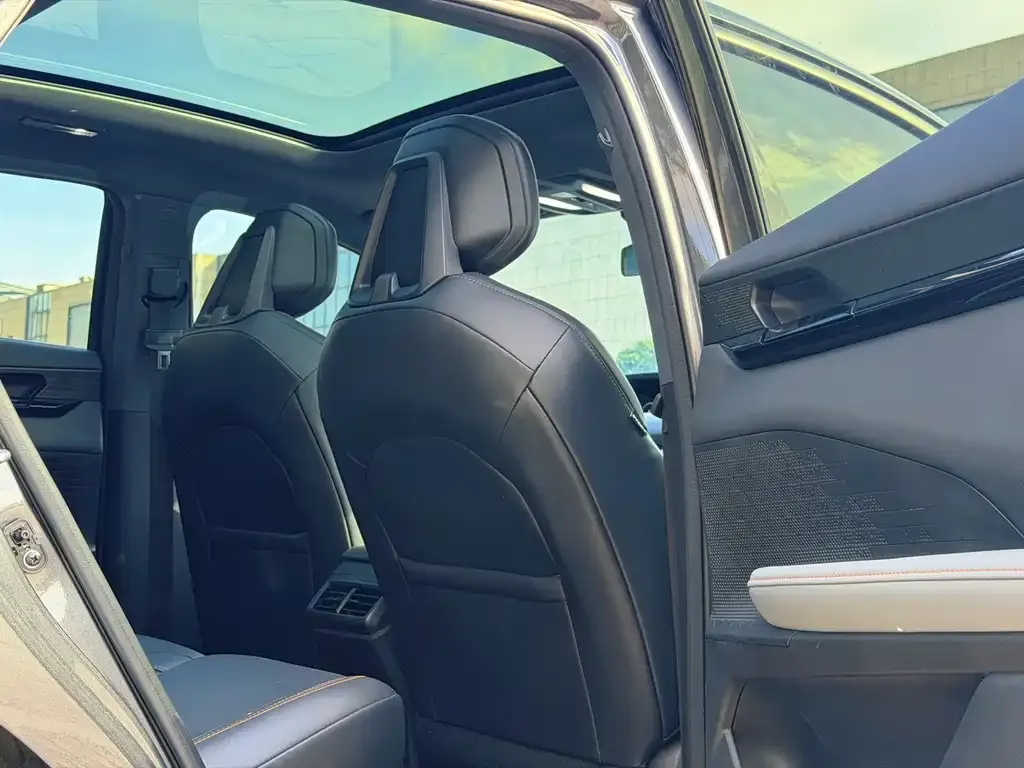Changan UNI-V 2022 из CN, фото 9