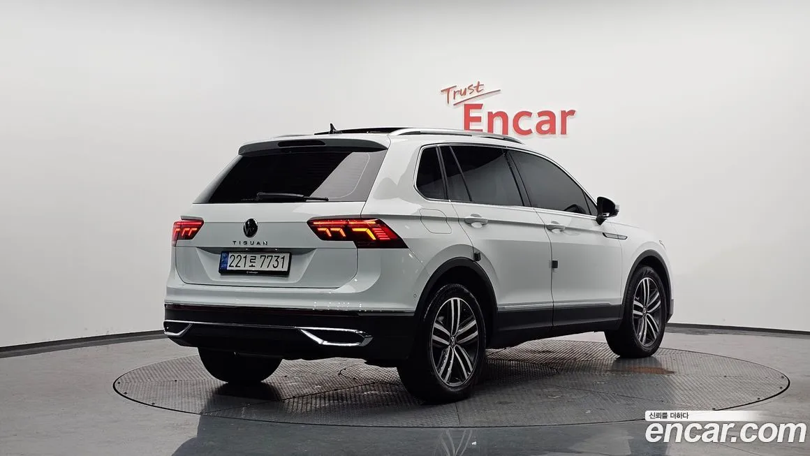 Volkswagen Tiguan 2023 из KR, фото 2