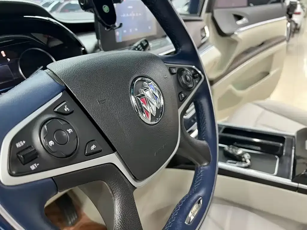Buick GL8 2022 из CN, фото 6