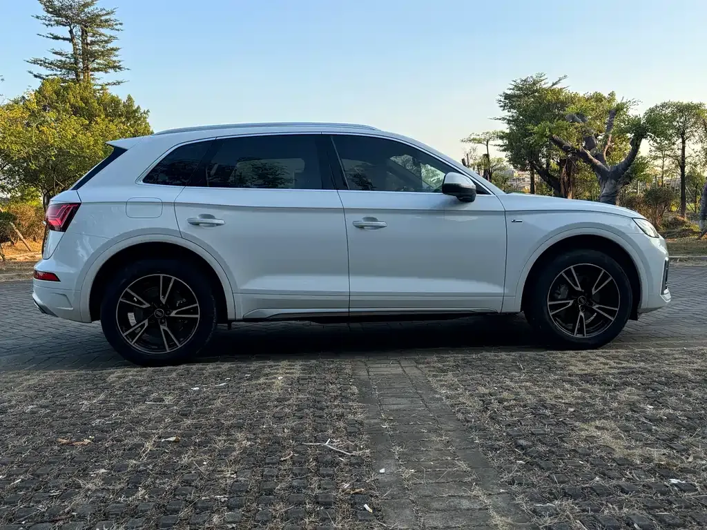 Audi Q5L 2023 из CN, фото 7