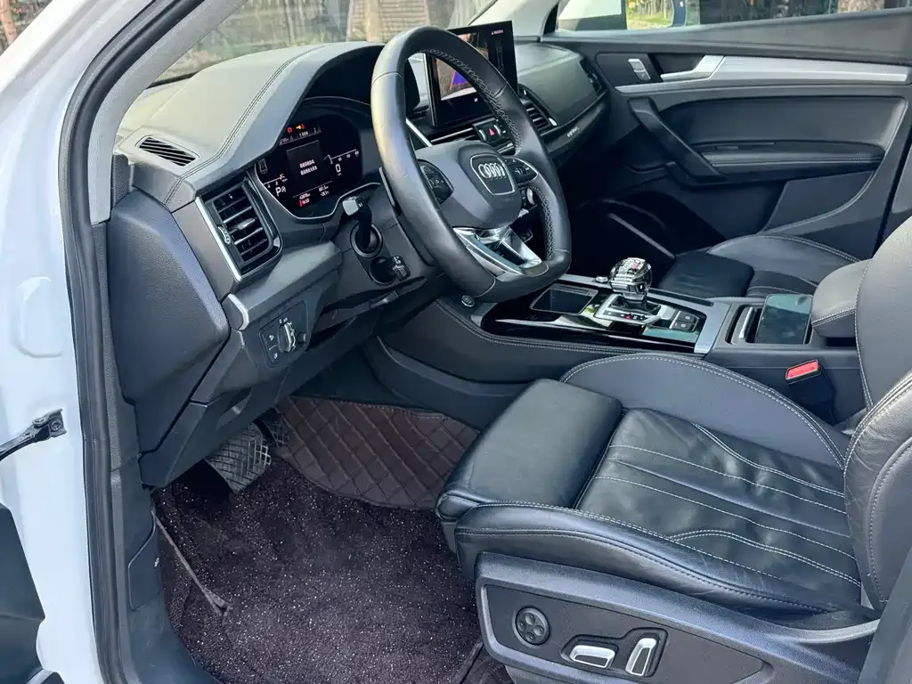Audi Q5L 2023 из CN, фото 9