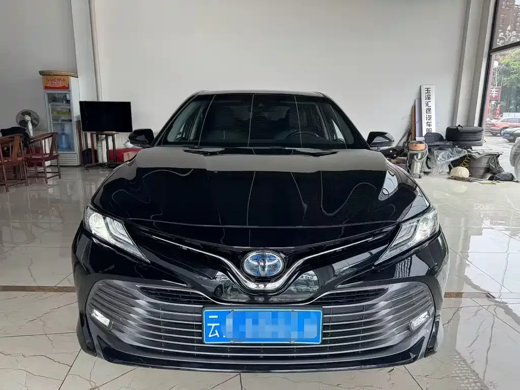 Toyota Camry 2021 из CN, фото 2