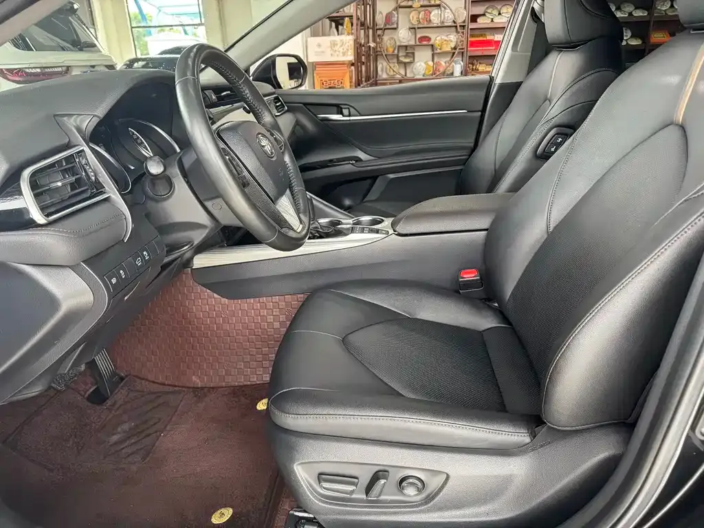 Toyota Camry 2021 из CN, фото 4