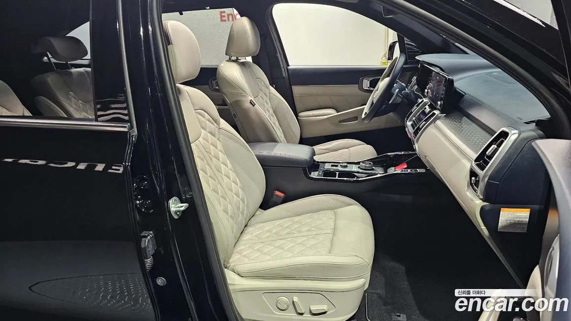 Kia Sorento — фото 10