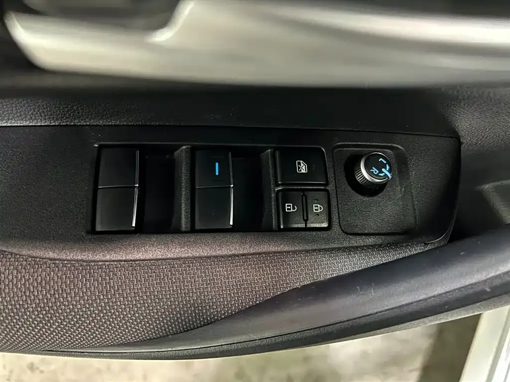 Toyota Levin 2021 из CN, фото 9