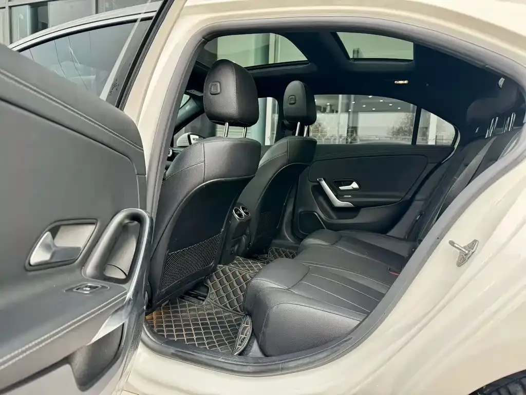 Mercedes-Benz A-Class 2022 из CN, фото 6