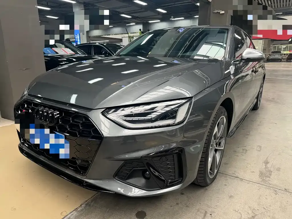 Audi A4L 2021 из CN, фото 1