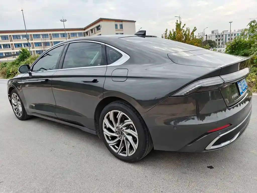 Lincoln Z 2023 из CN, фото 4