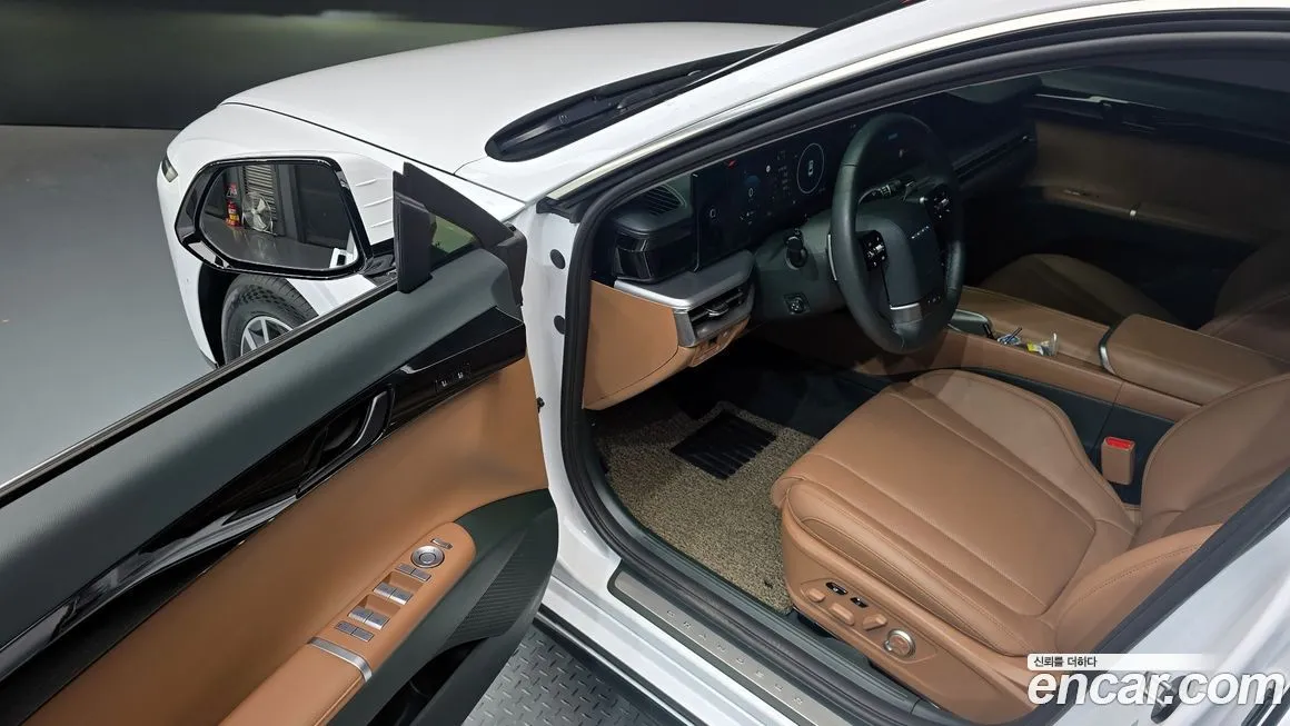 [object Object] Grandeur 2025 из KR, фото 10