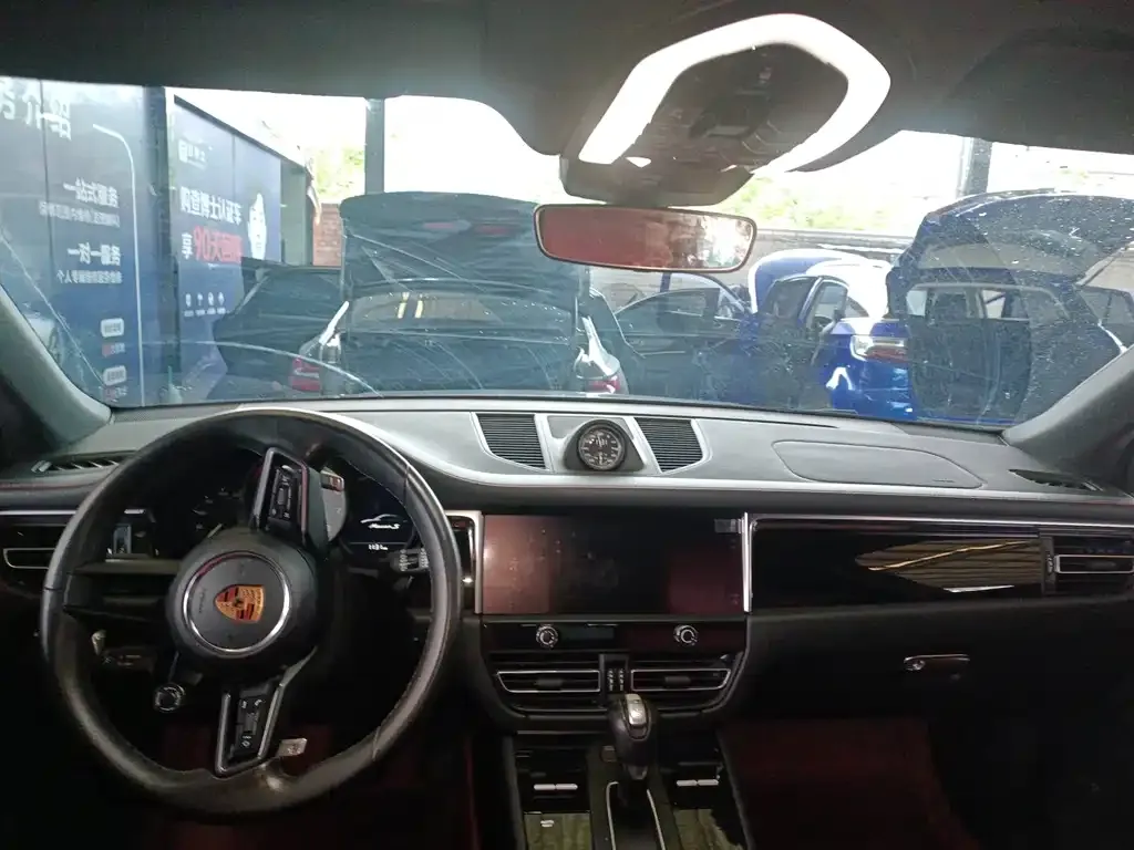 Porsche Macan 2023 из CN, фото 2