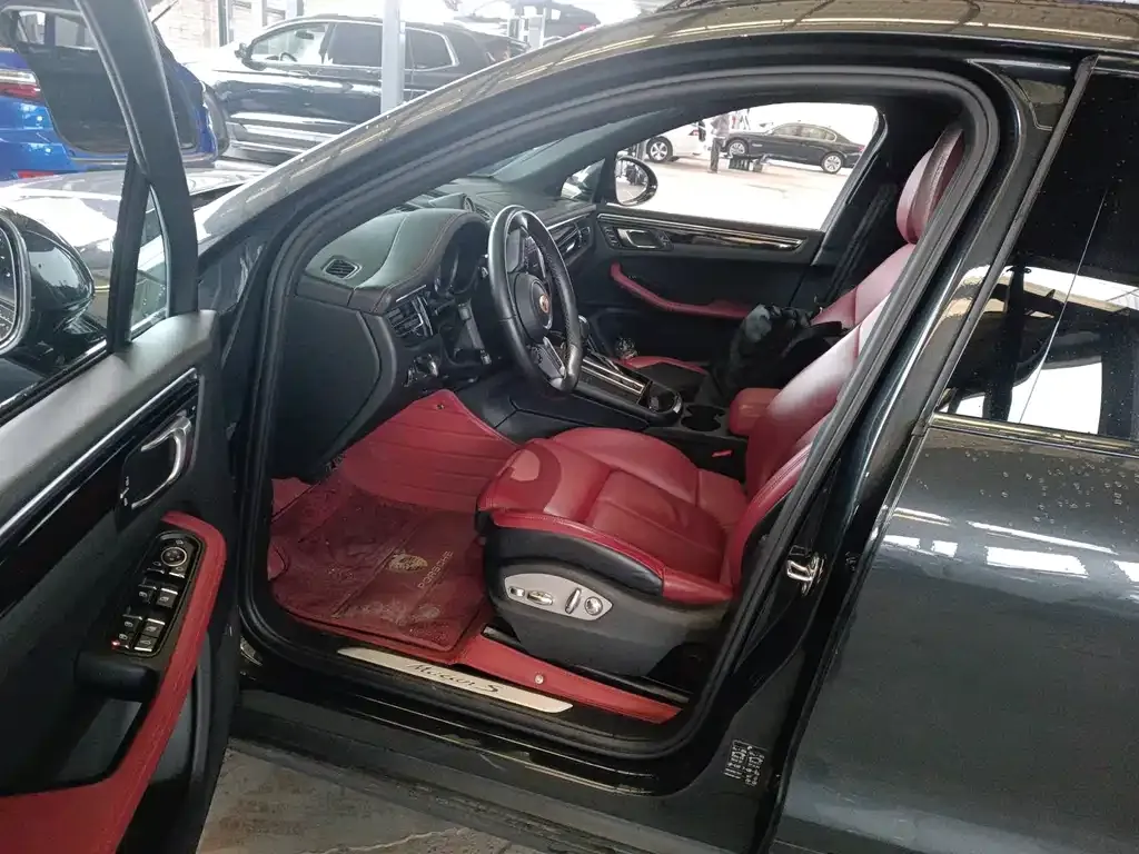 Porsche Macan 2023 из CN, фото 3