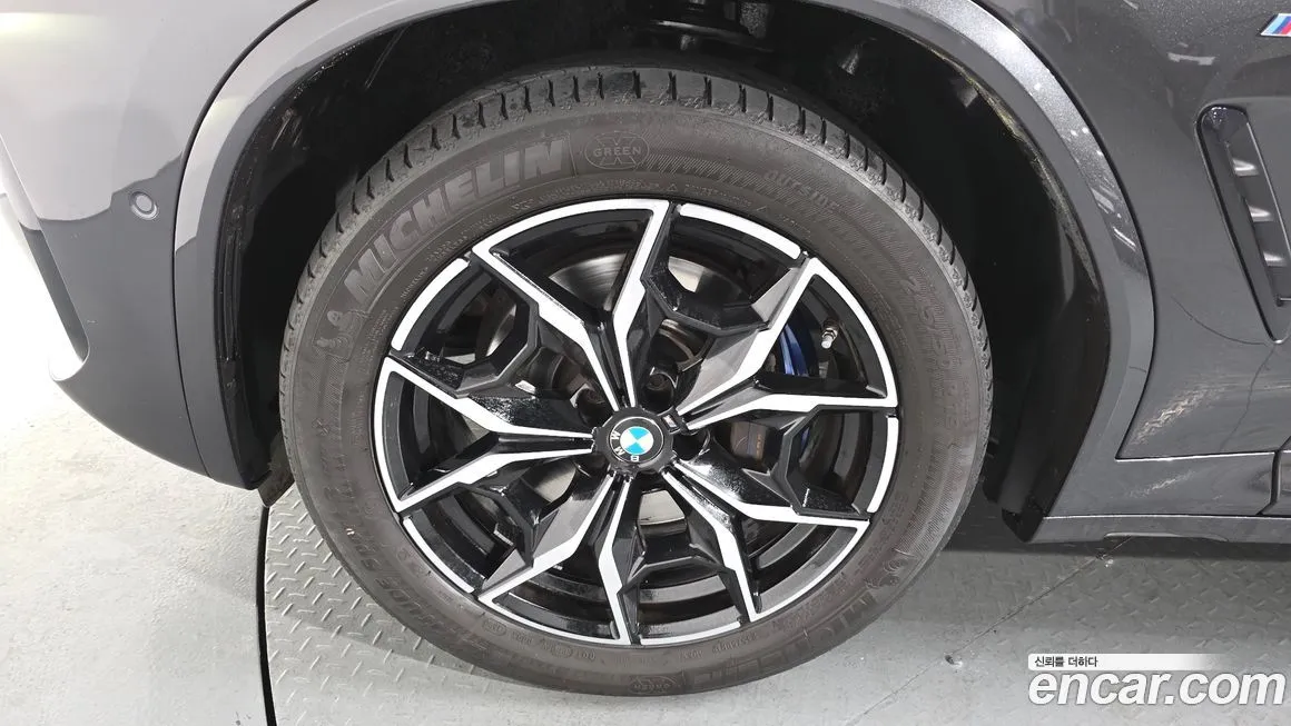 BMW X4 2024 из KR, фото 5
