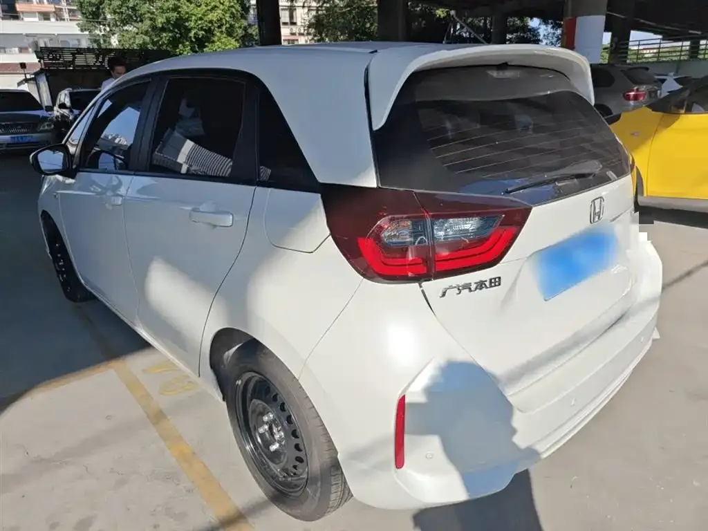 Honda Fit — фото 5