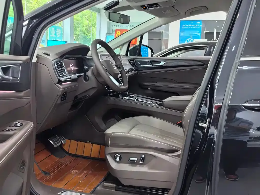 Volkswagen Viloran 2024 из CN, фото 3