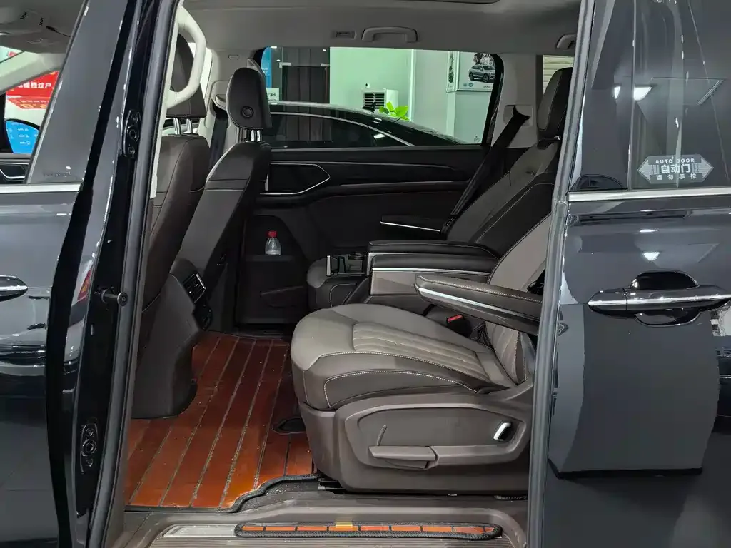Volkswagen Viloran 2024 из CN, фото 6