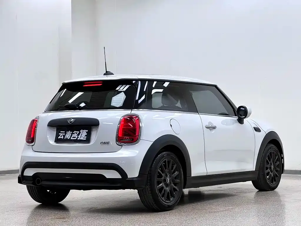 MINI Cooper (3-door) 2024 из CN, фото 7