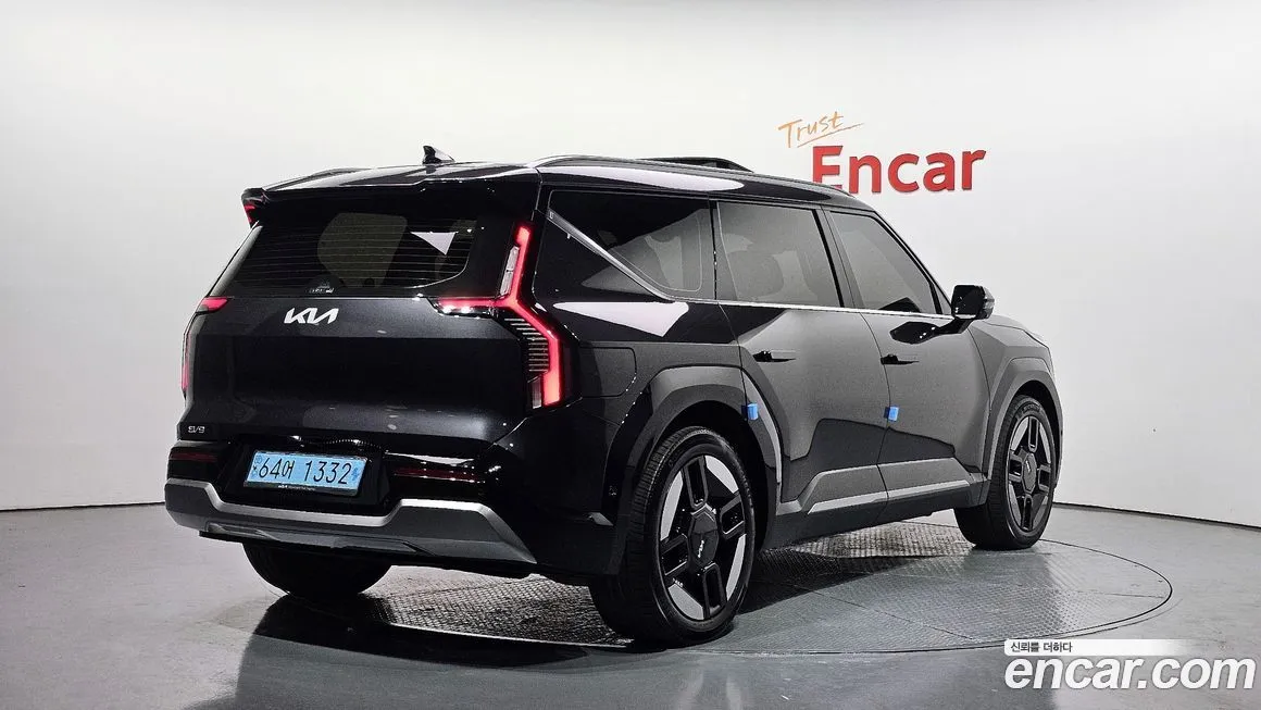 Kia EV9 2024 из KR, фото 2
