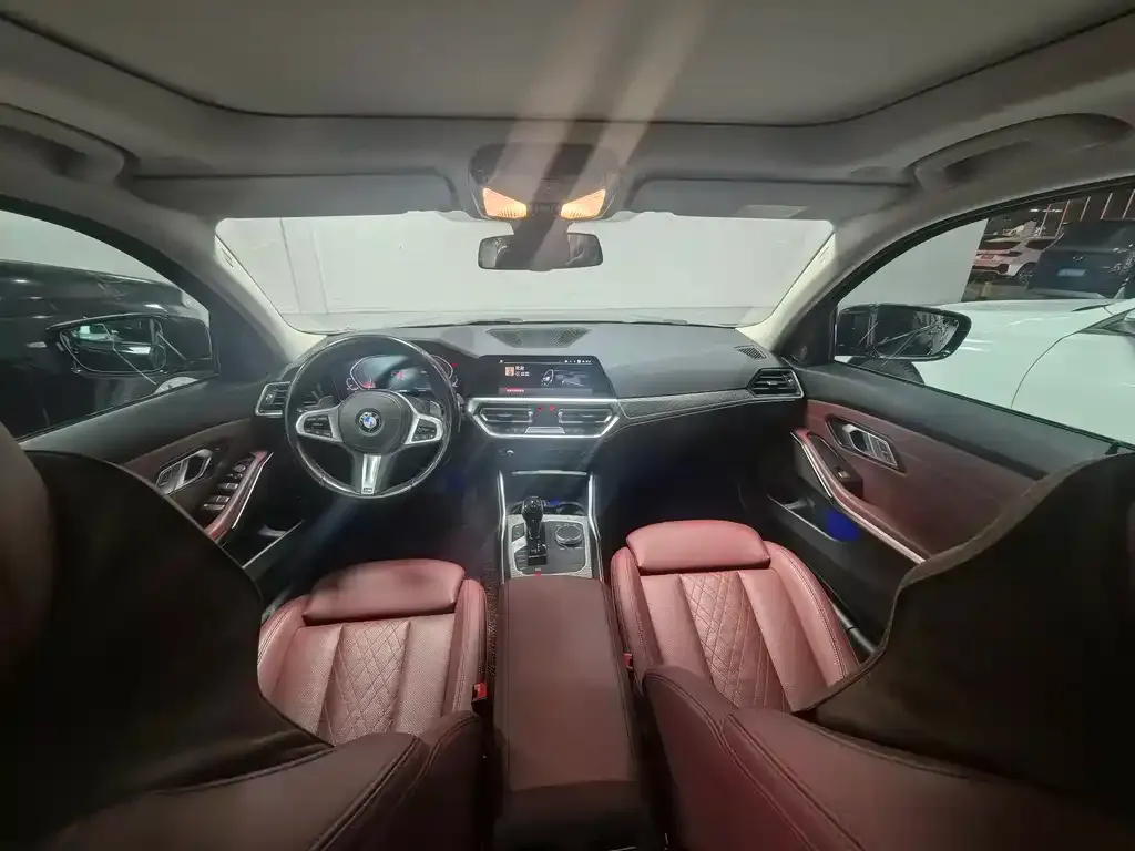 BMW 3 Series 2021 из CN, фото 4